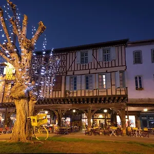La Maison Des Consuls Couette-café Mirepoix (Ariege)