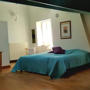  Maison d'hôtes Maison D'hotes Les Fougeres